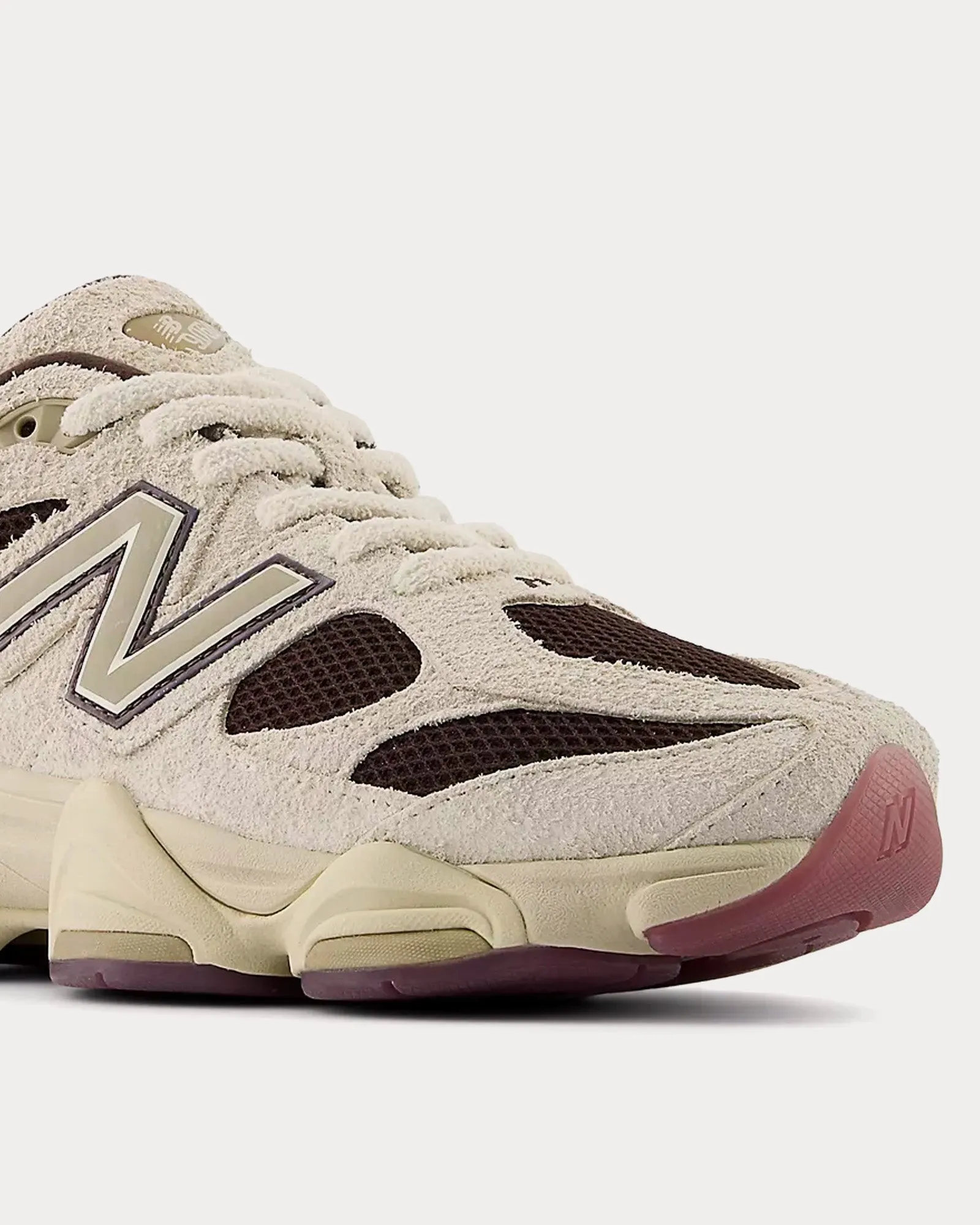 9060 'Sydney's Signature Collection' Linen / Stoneware / Licorice Low Top Sneakers