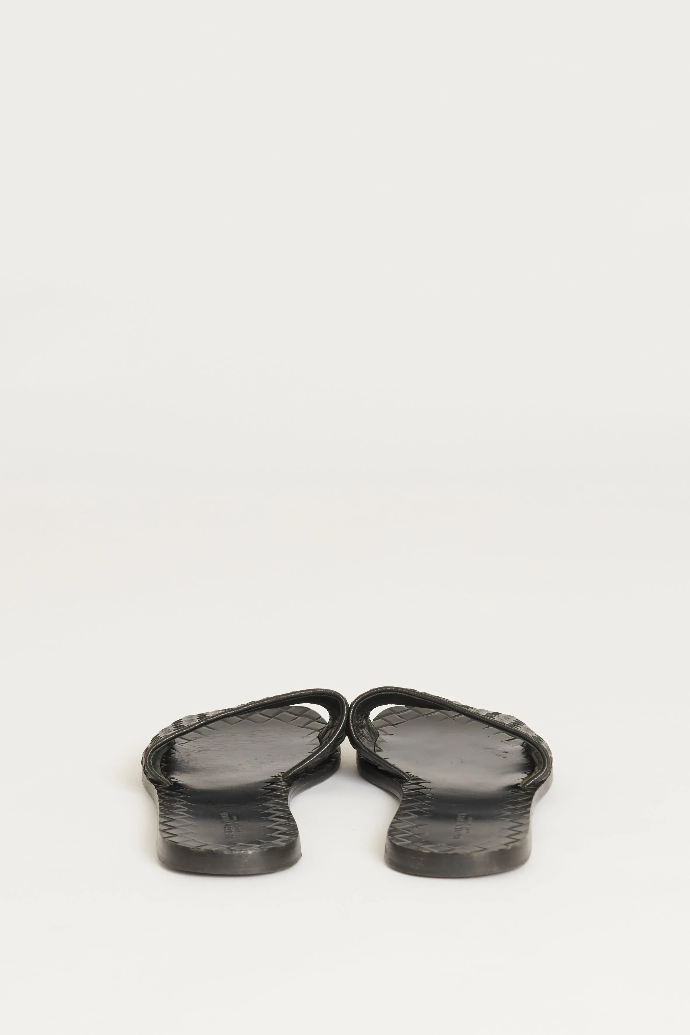 Black Leather Intrecciato preowned Slides