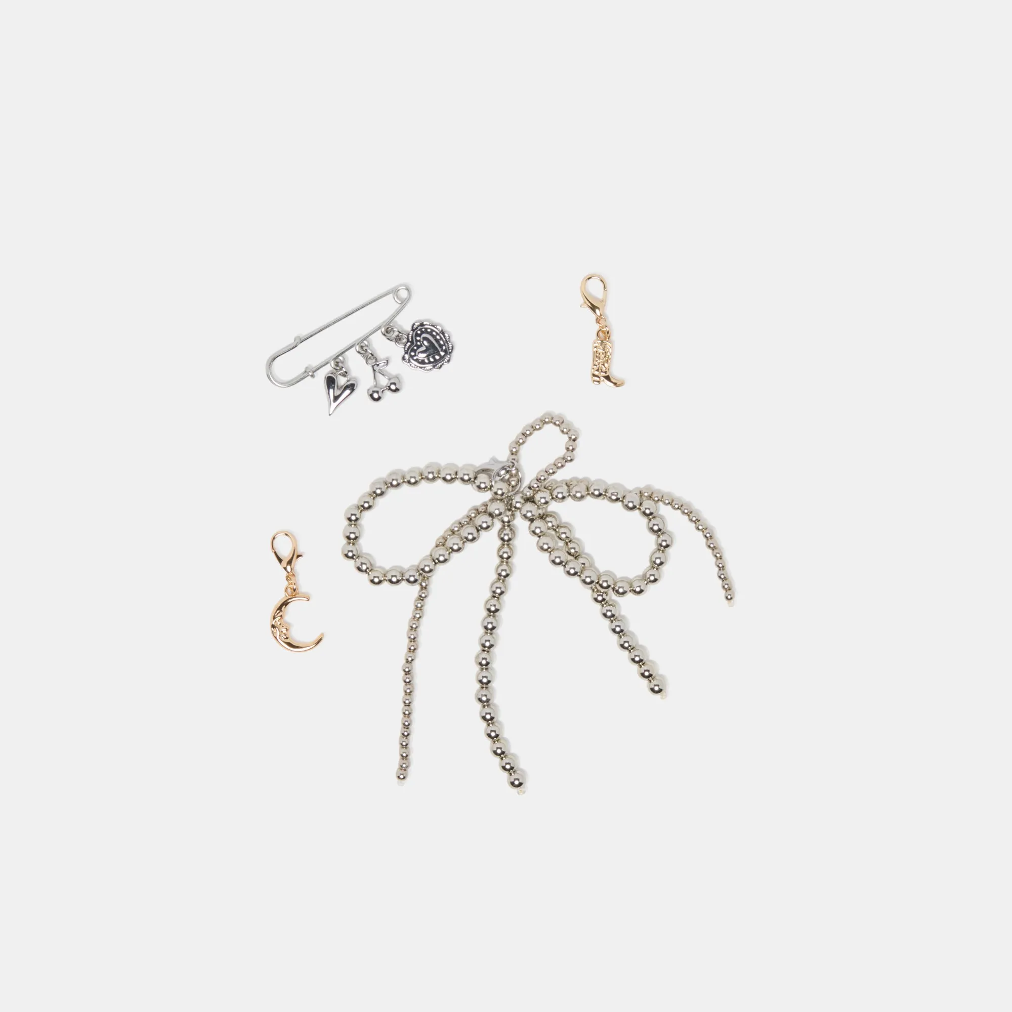 DAYANA SNEAKERS WHITE LACE   PIN CHARM BUNDLE
