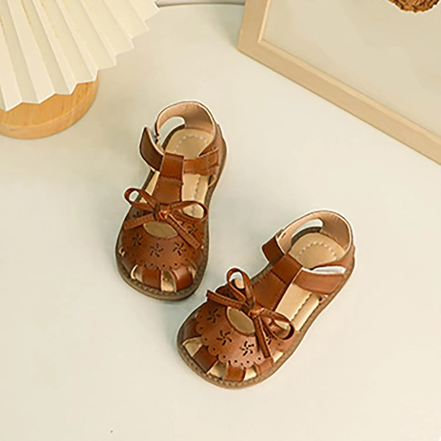 Girls Sandals Bowknot School Dress Shoes Open Toe Slip On Flat Sandals Anti-Slip Walking Shoes For Toddler