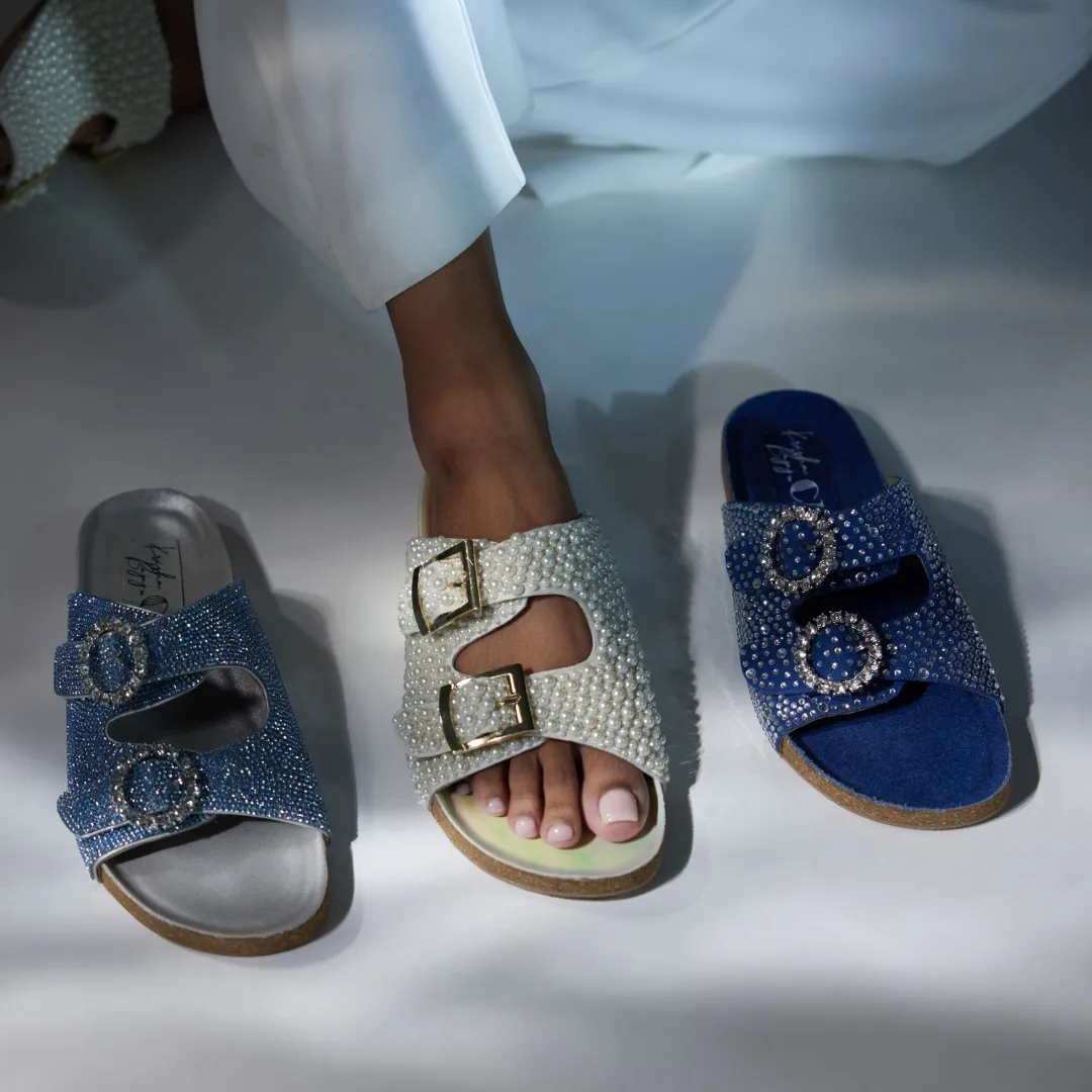 Perla Buckle Slides