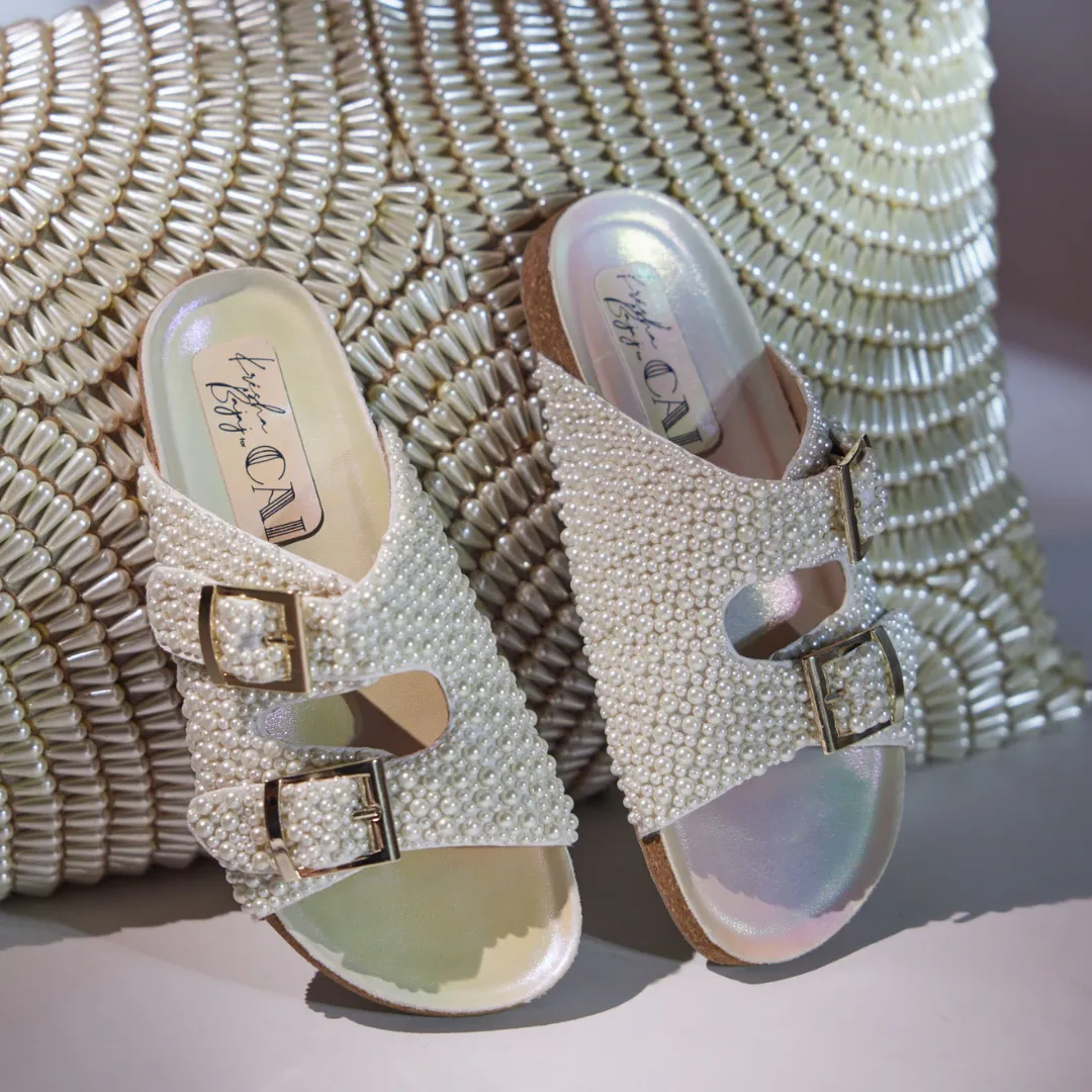 Perla Buckle Slides