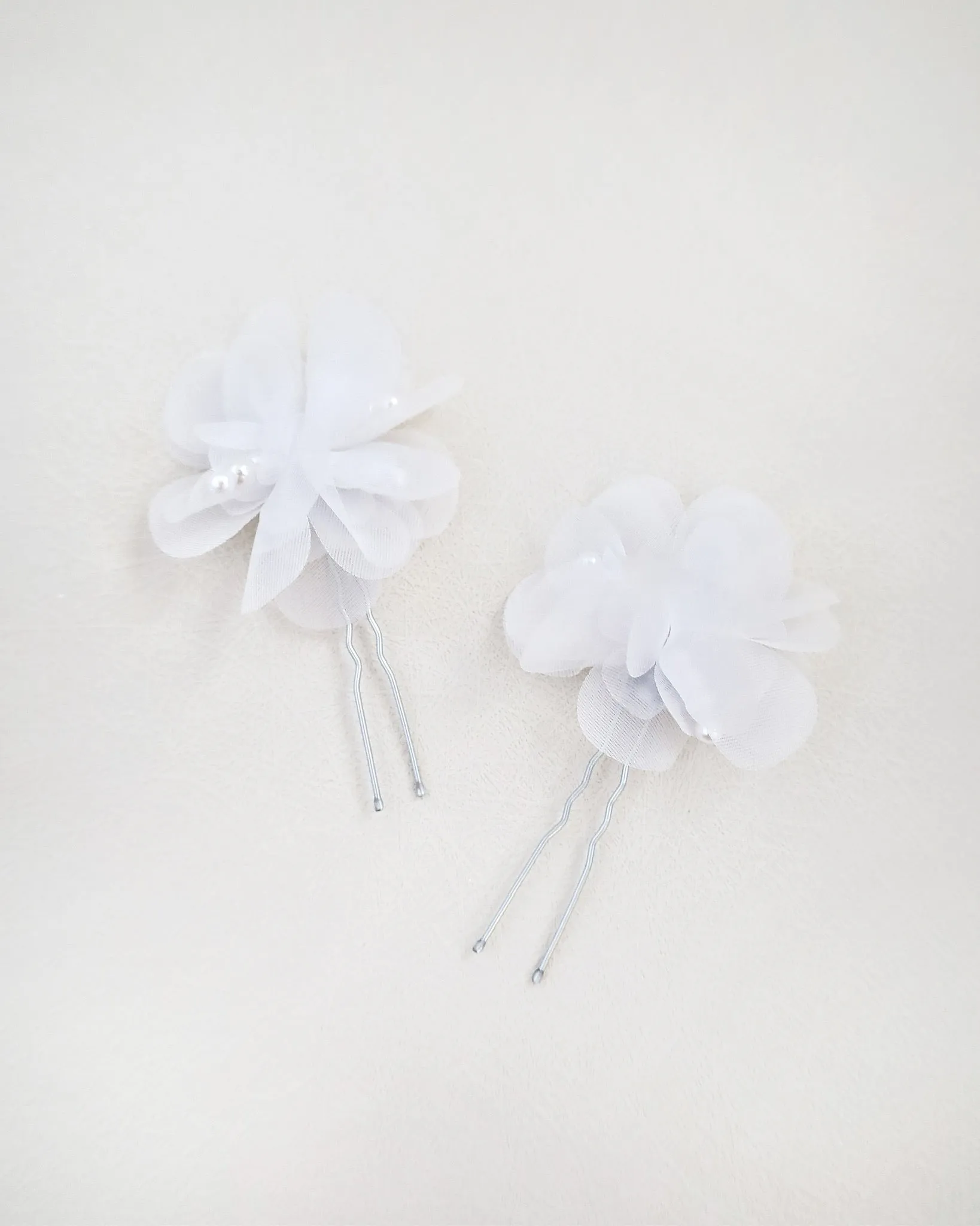 White Chiffon Pearl Flower Hair Pin